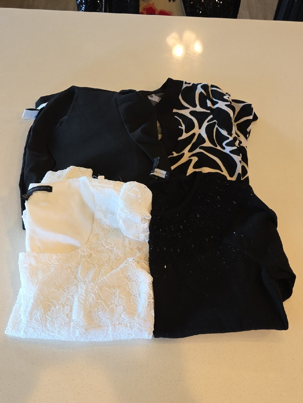 White House Black Market Black and White Women Tops - Mixed Styles